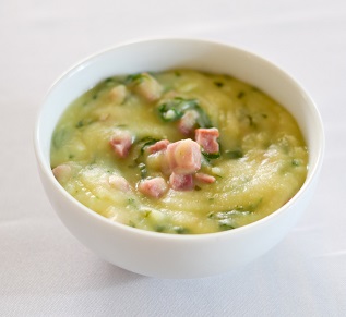 Caldo Verde à Portuguesa 